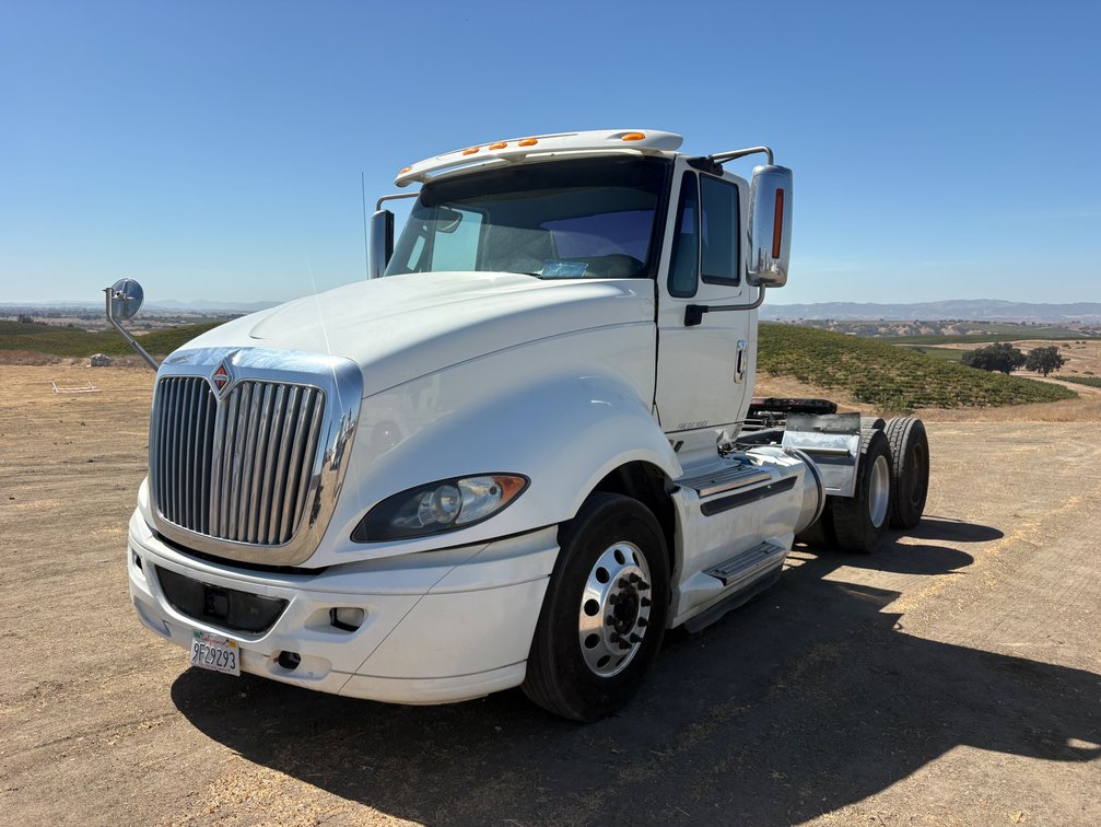 2016 International Prostar+ 122 T/A Day Cab