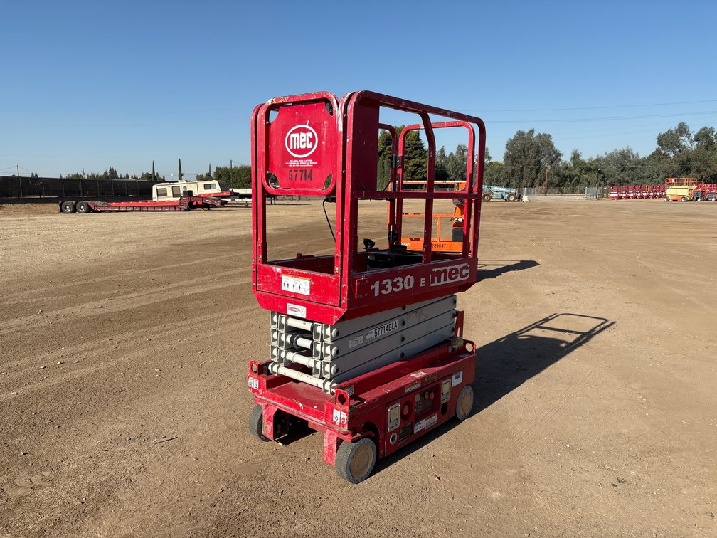 2018 MEC 1330SE Scissor Lift
