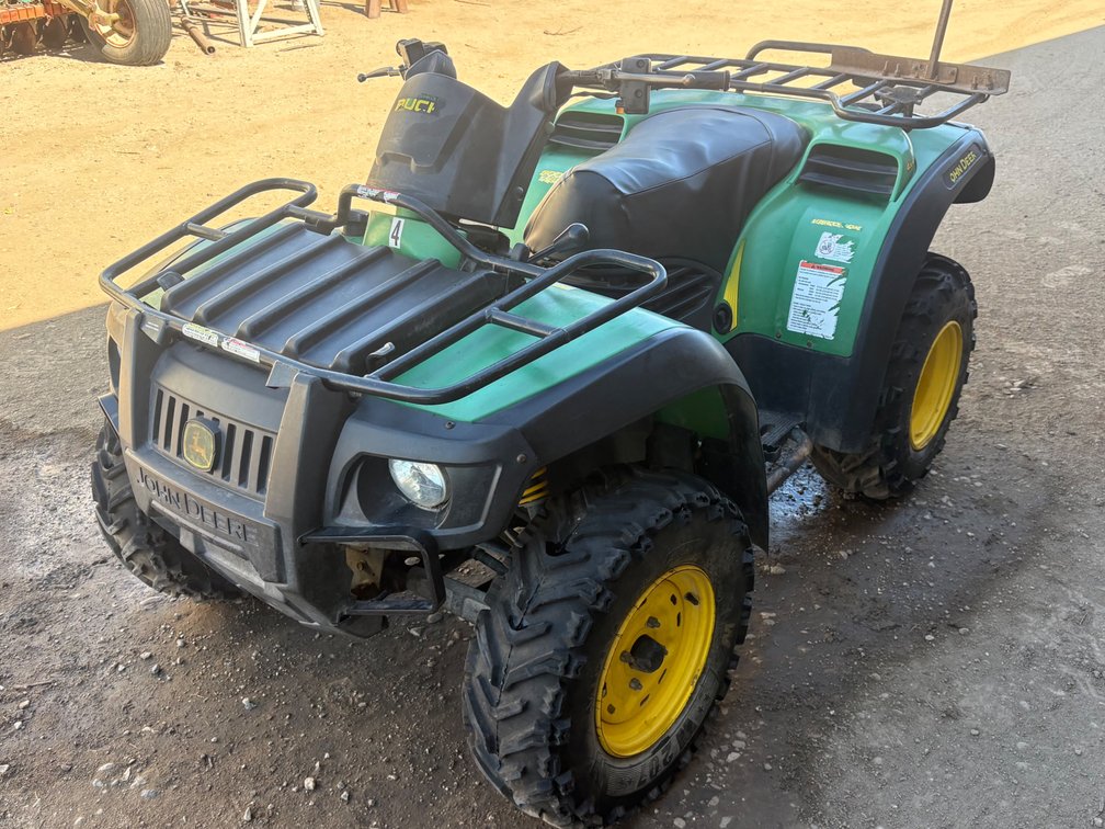 John Deere Buck 500