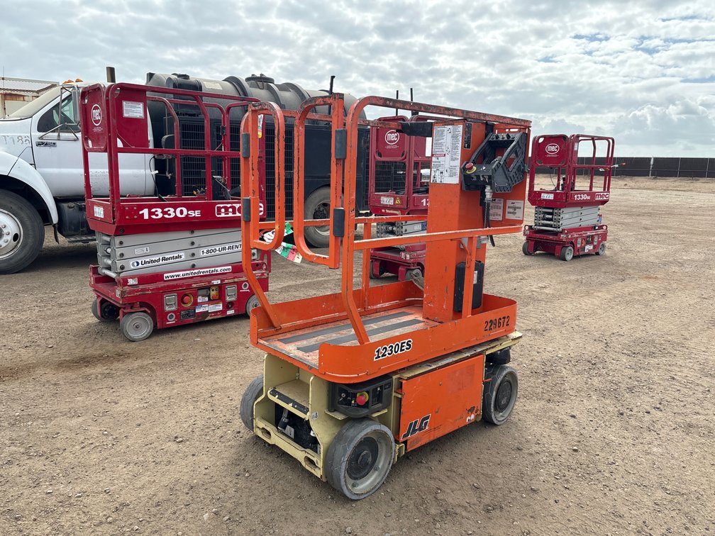 2019 JLG 1230ES Scissor Lift