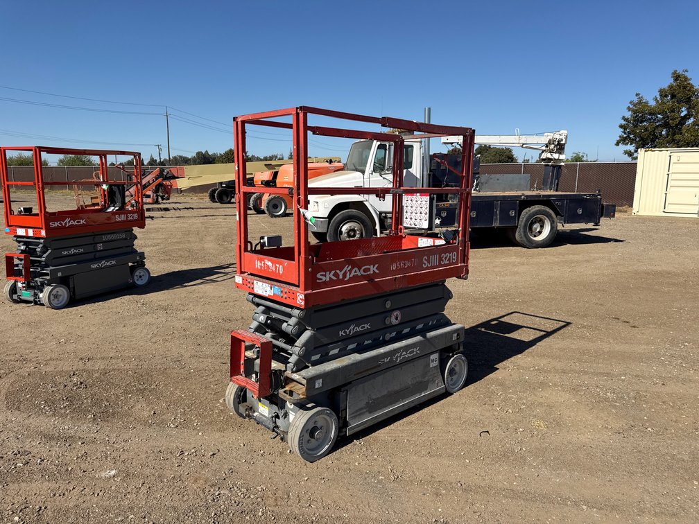 2017 Skyjack SJIII-3219 Scissor Lift