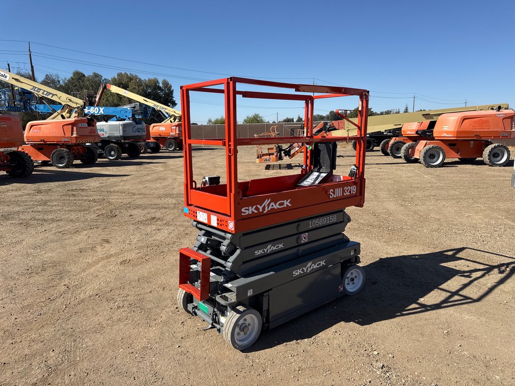 2017 Skyjack SJIII-3219 Scissor Lift