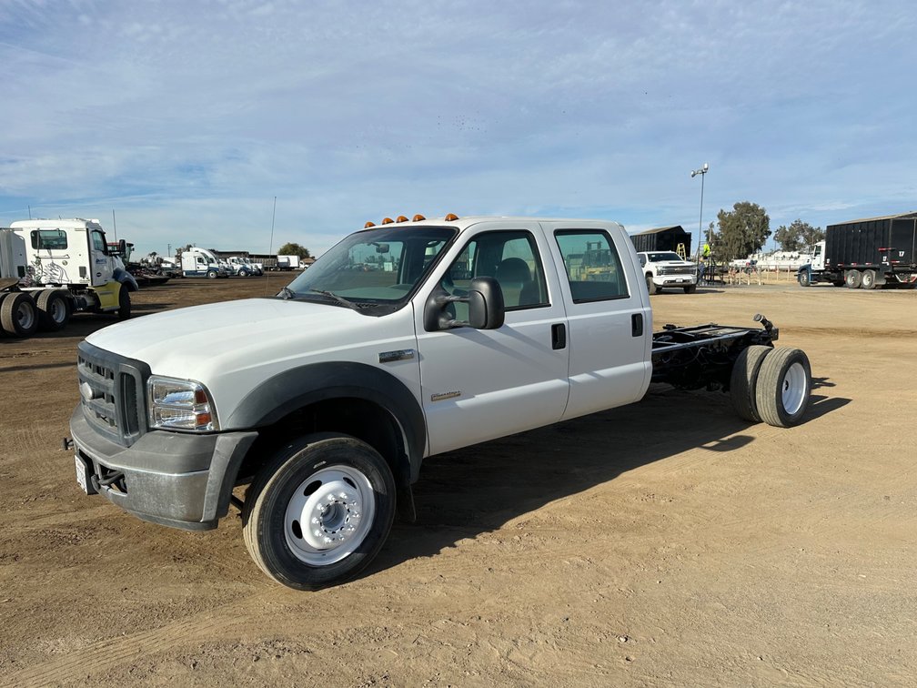 2006 Ford F550 Crew Cab Cab and Chassis