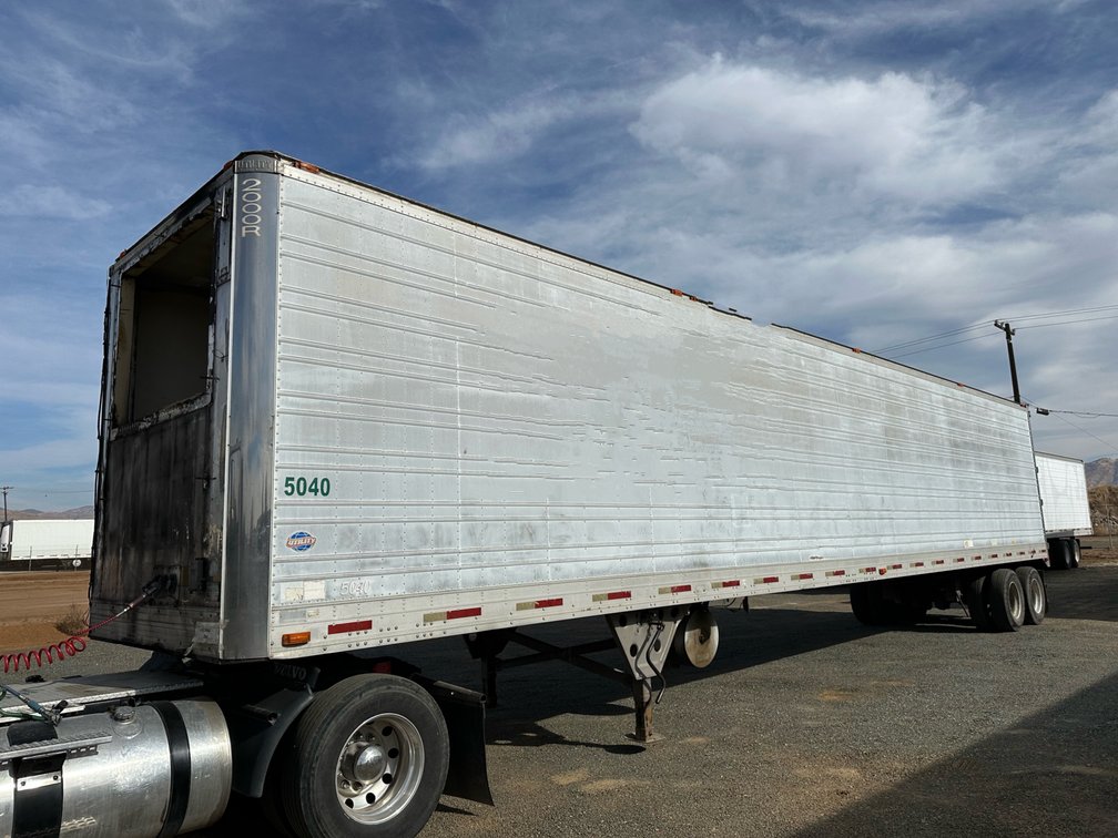 1998 Utility VS2R 53 ft T/A Van Trailer