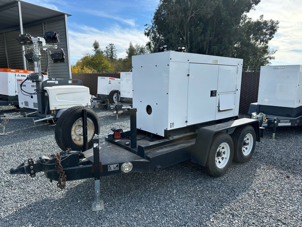 Multiquip Whisperwatt DCA-45SSIUII