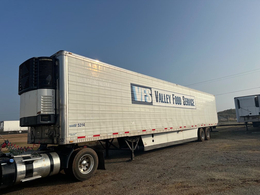 2013 CIMC 1RBR5303 53 ft T/A Refrigerated Trailer