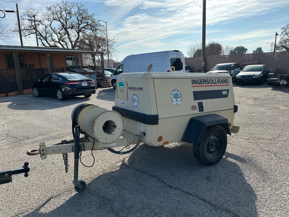 1999 Ingersoll-Rand 185 Compressor 