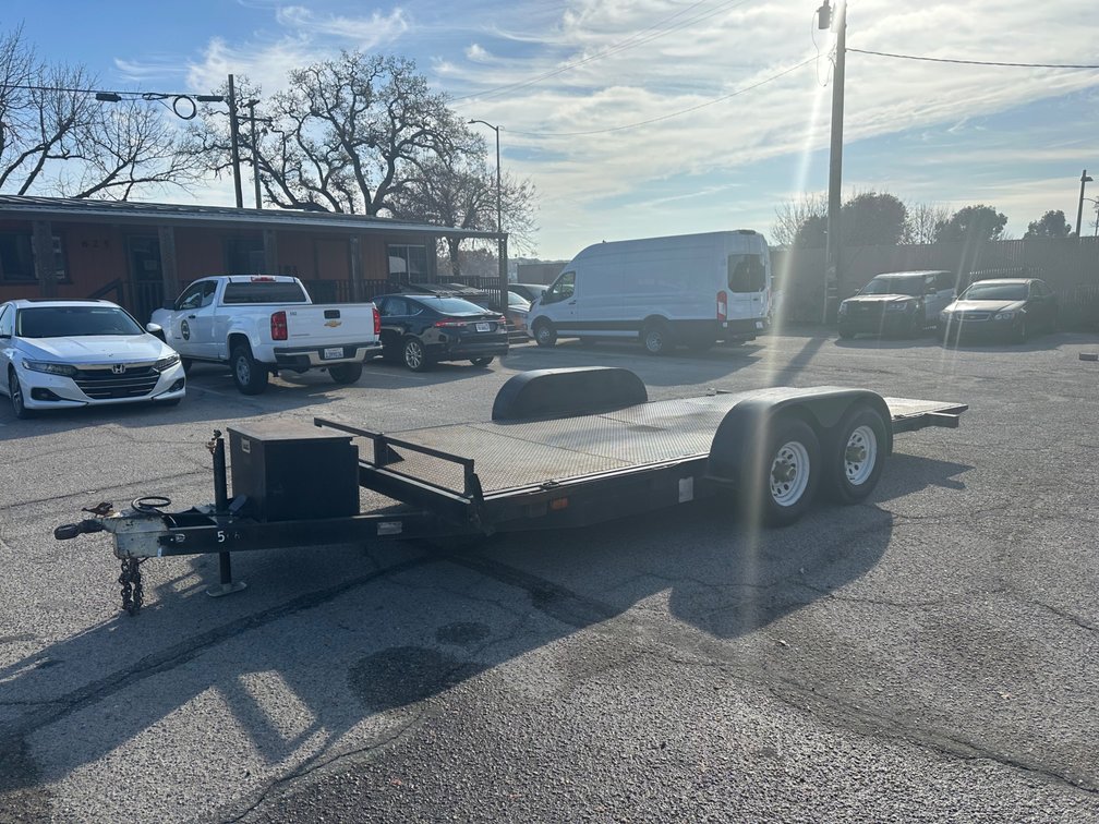 2001 Morgan Built T/A Tilt Deck Trailer
