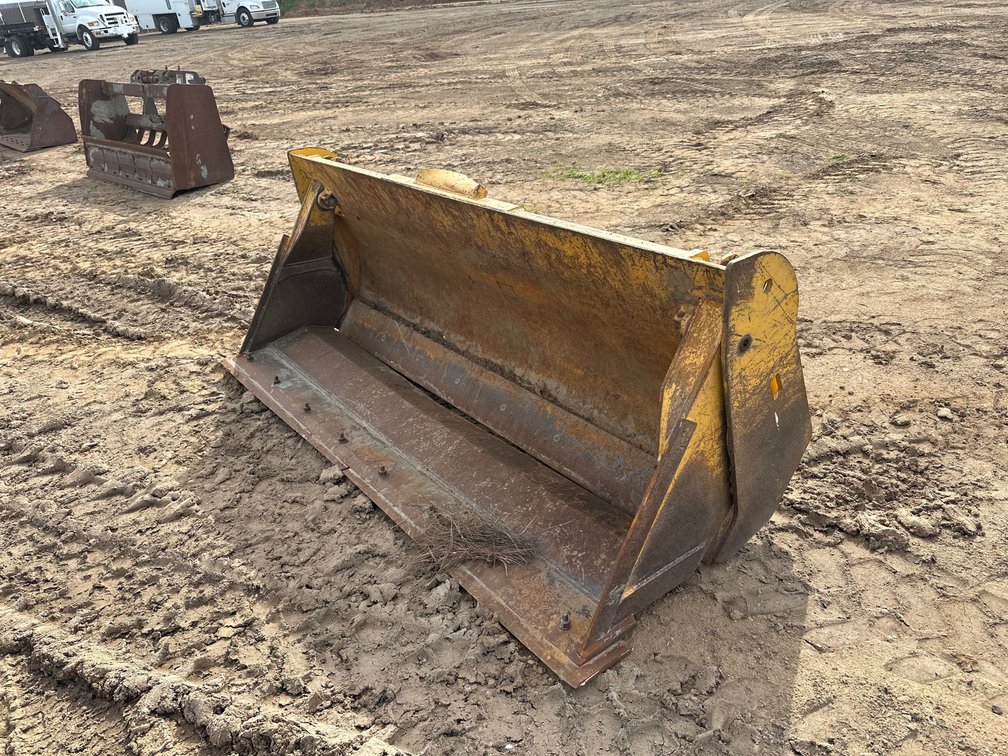 92 in John Deere 4-in-1 Bucket 