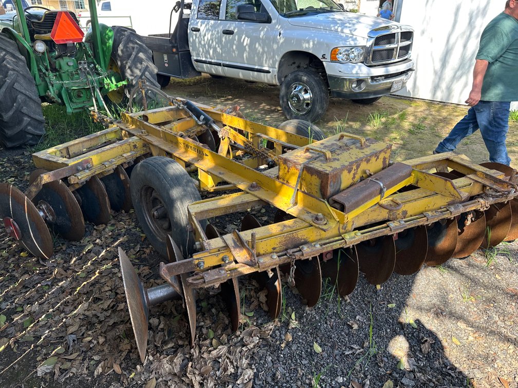 Image for 1990 John Deere 2755 Disc & Scraper Combo