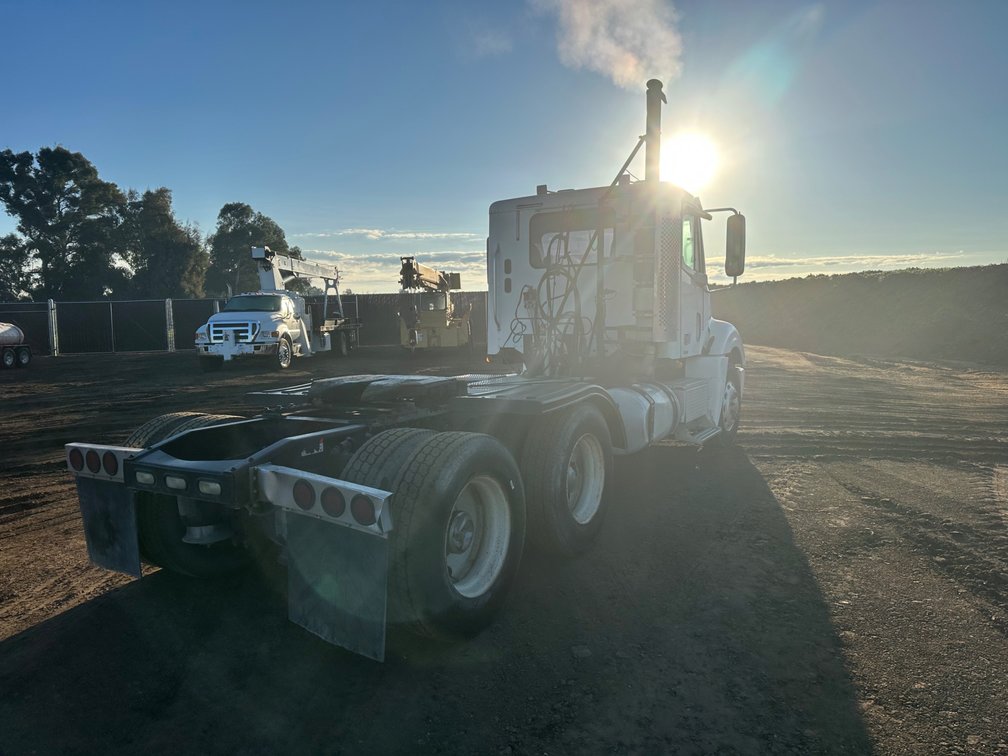 Image for 2007 Freightliner Columbia