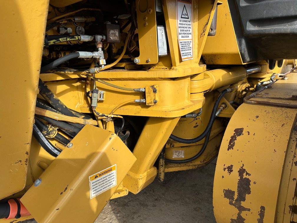 Image for 2005 Caterpillar 163H