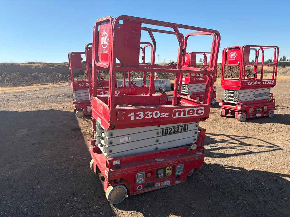 Image for 2018 MEC 1330SE Scissor Lift