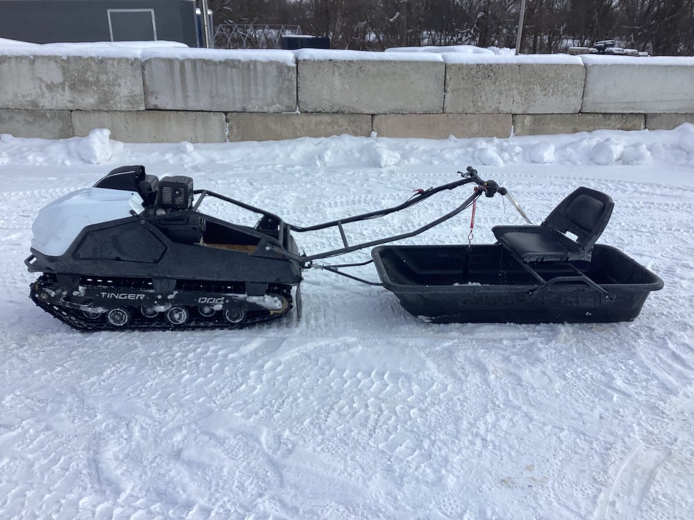 2021 Tinger Dog snow dog, 14hp Kohler, started, bill of sale.
