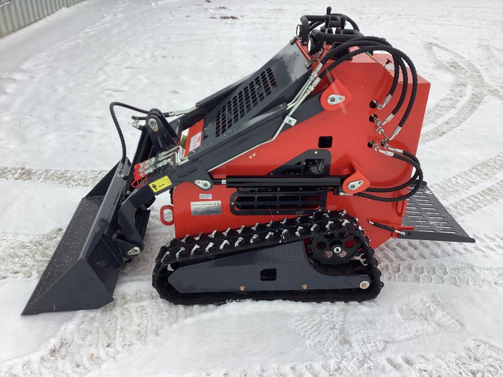 2025 Shandong 15HP ZJ380 skid steer, started, bill of sale.