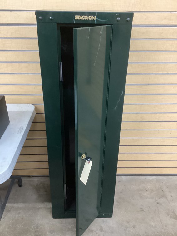 Stack On 8 gun locking cabinet w/ key.