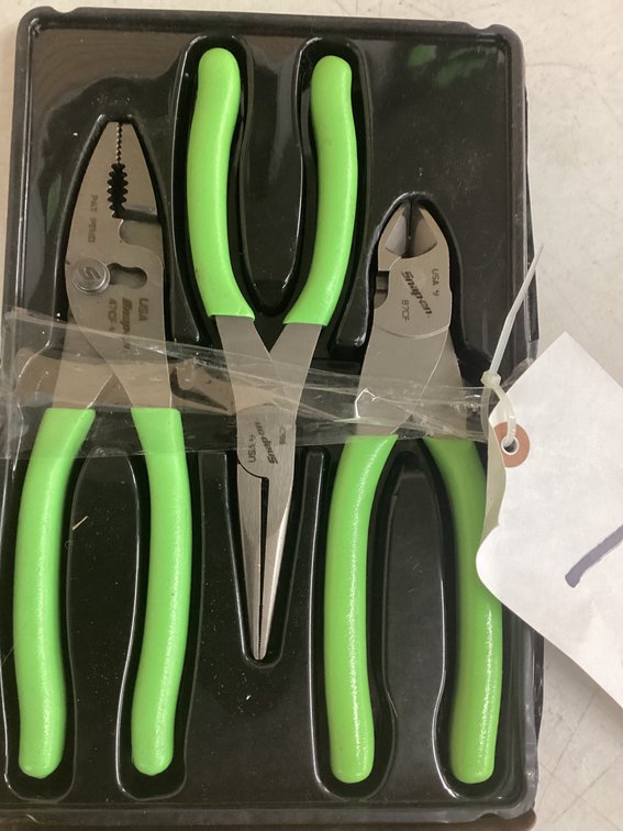 Unused Snap On pliers & cutters set.