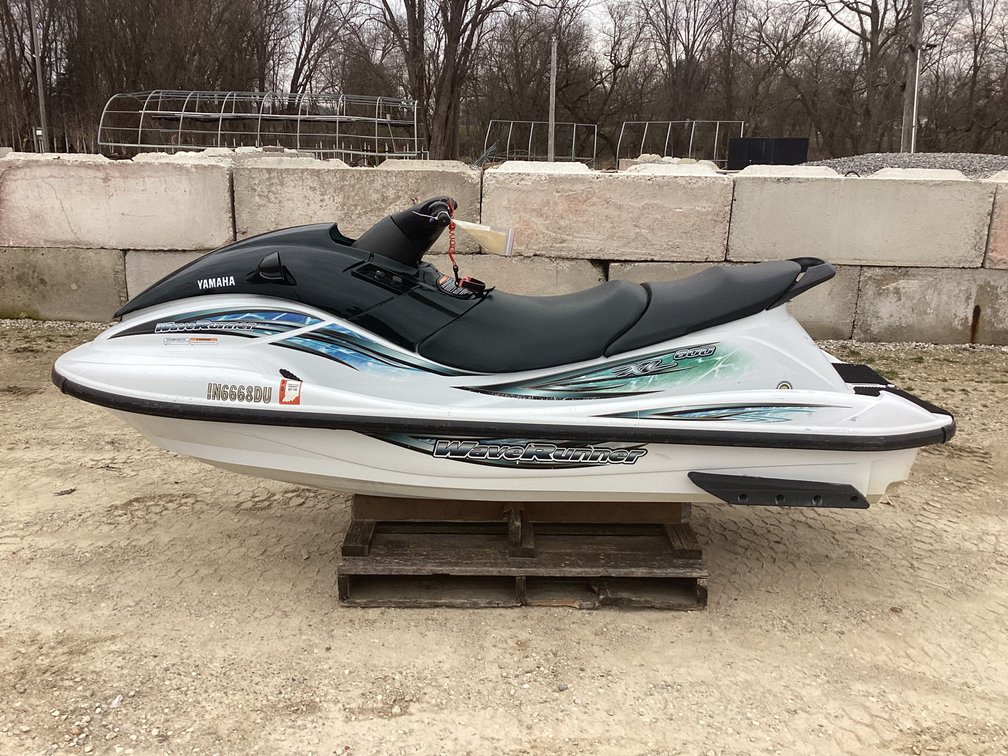 2001 Yamaha 800 XL PWC, started, Title (hold).