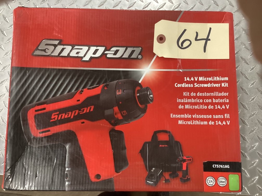 Unused Snap On 14.4V micro lithium cordless screwdriver kit.