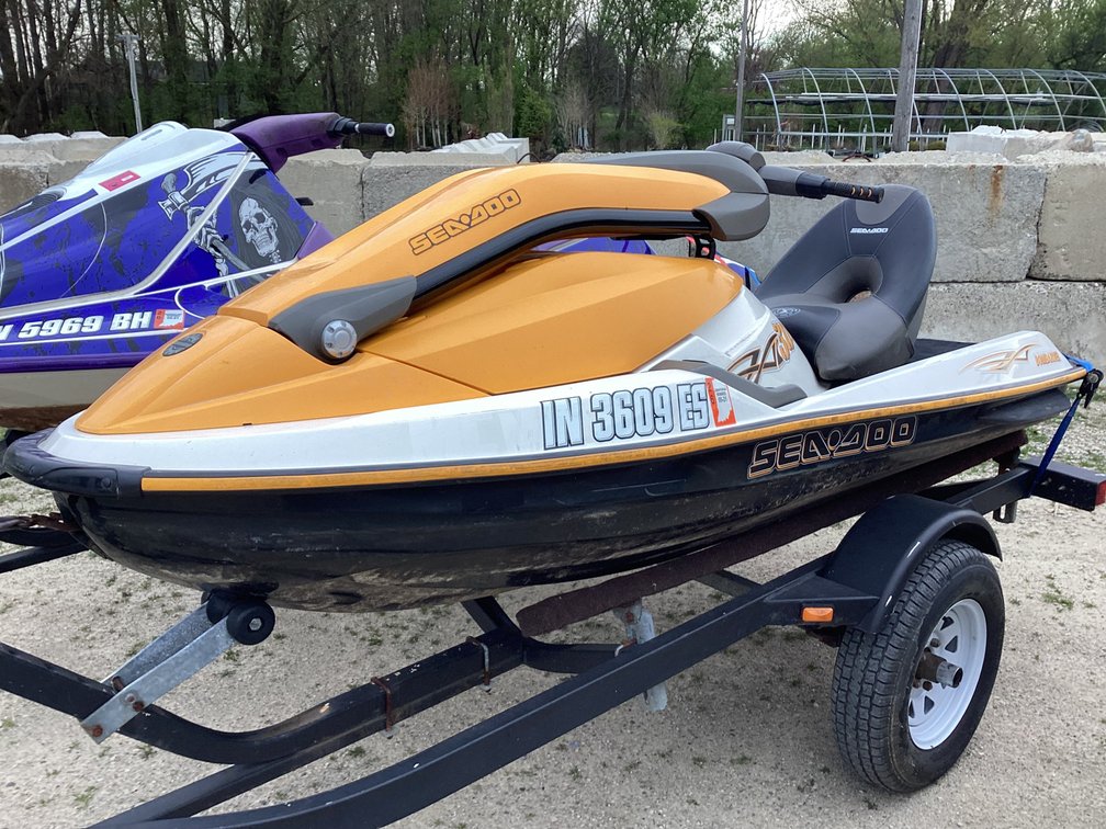 1997 Sea Doo GTS, 2004 Sea Doo 3D. Both with titles, 3D started.
