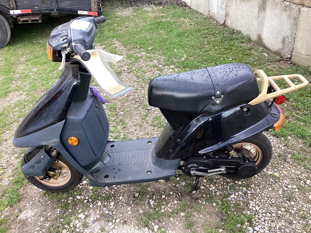 1998 Sundiro 49cc scooter, bill of sale.