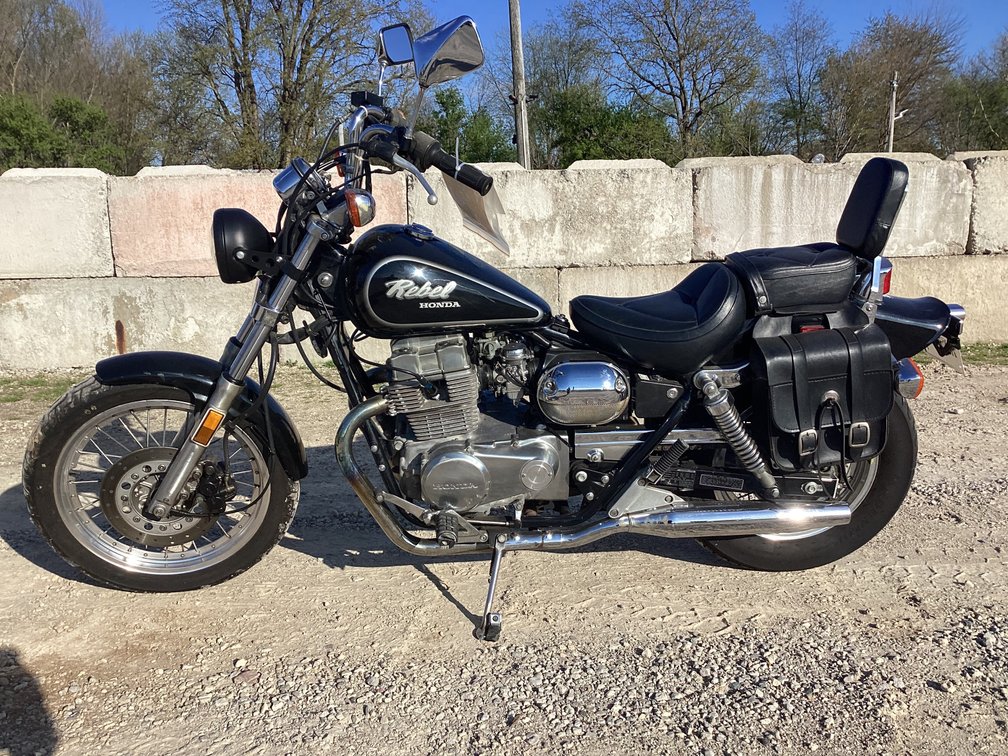 1987 Honda CMX 450, started, shows 15,005 miles, title.
