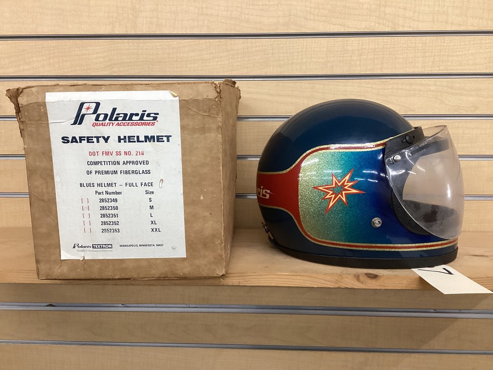 Polaris helmet w/ box