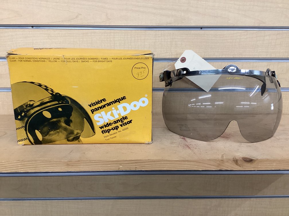 Ski Doo visor w/ box