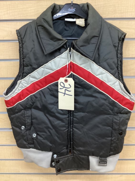 Yamaha vest - medium