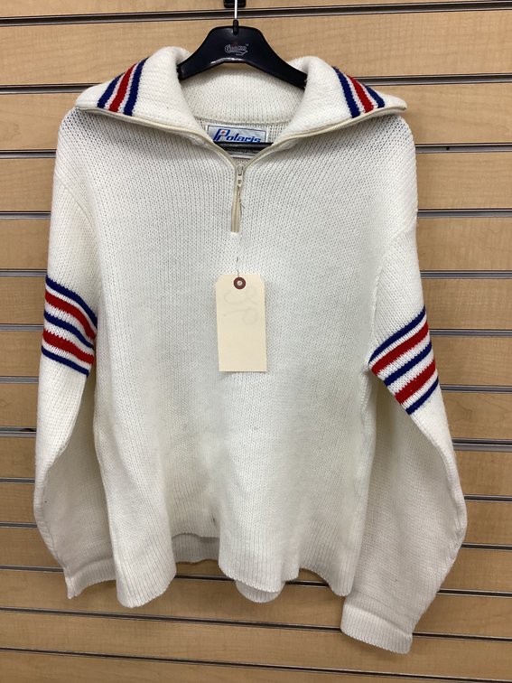 Polaris sweater - medium