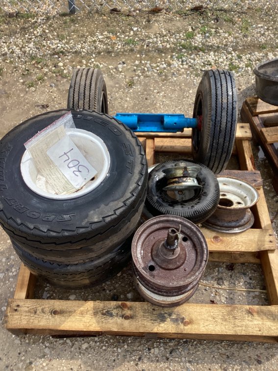 Skid lot