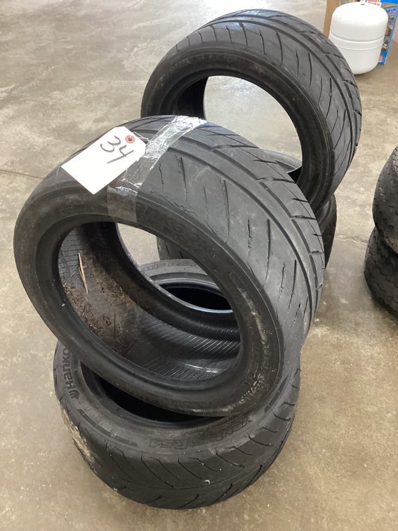 (4) used Hankook 245/40ZR15-88W tires