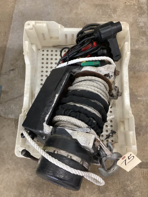 Stealth Q9500 winch- needs work