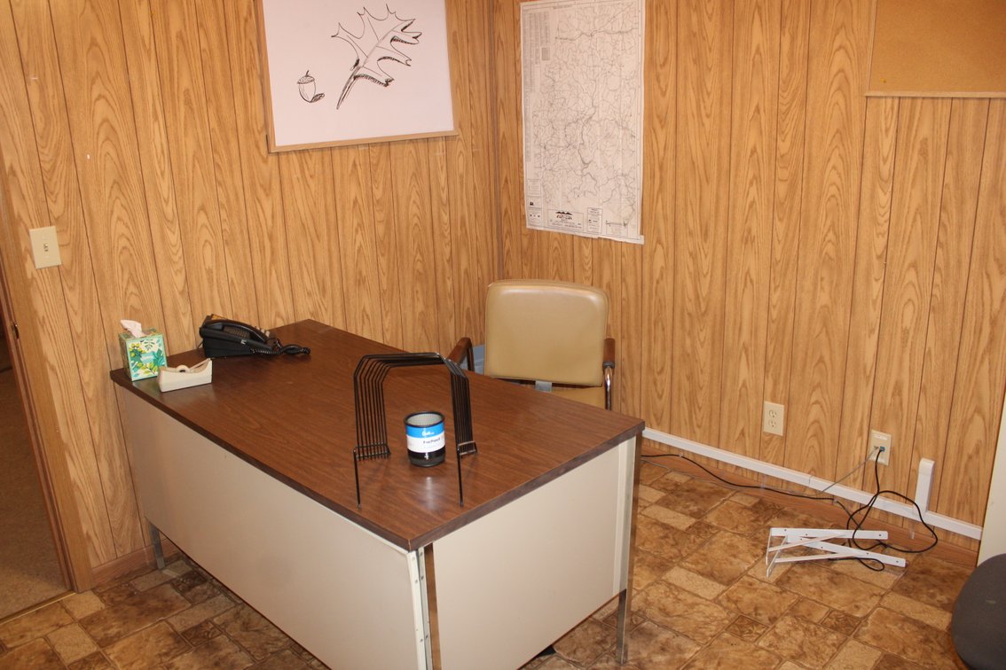 5 Drawer Metal Frame Desk