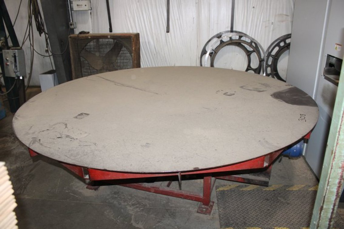 8' Diameter Round Landing Table with Drive