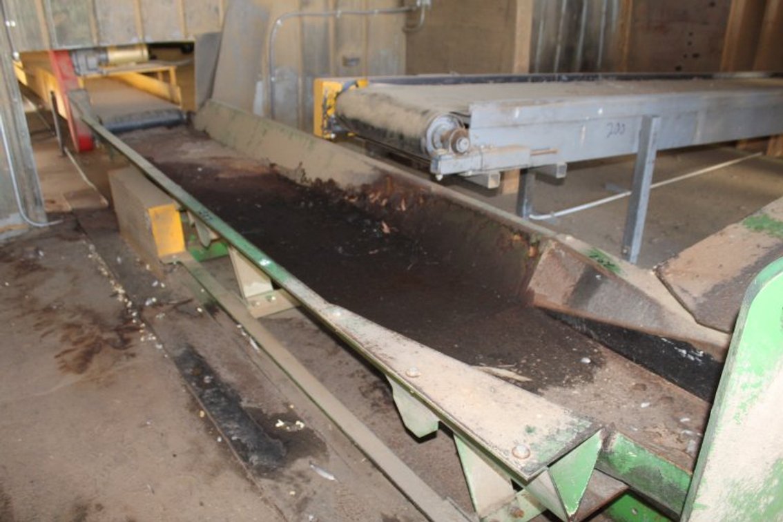 Precision 15' Vibrating Conveyor