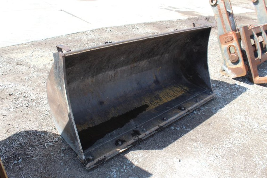 Takeuchi 1 Yard Bucket