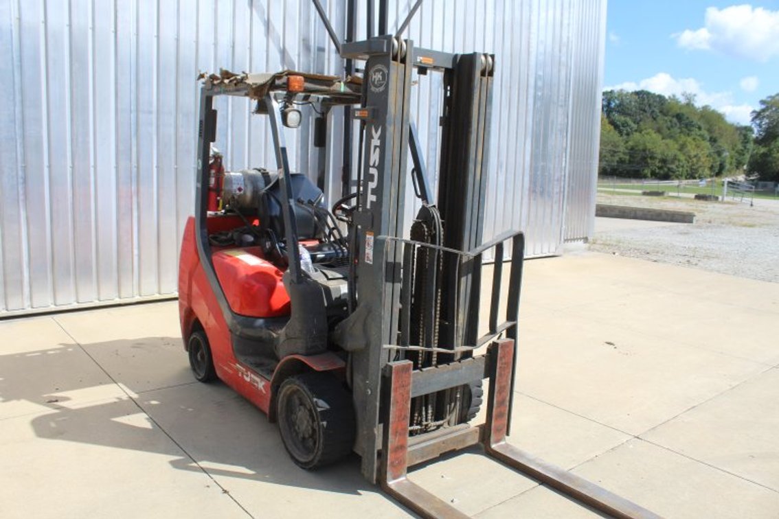 Tusk LGP Forklift