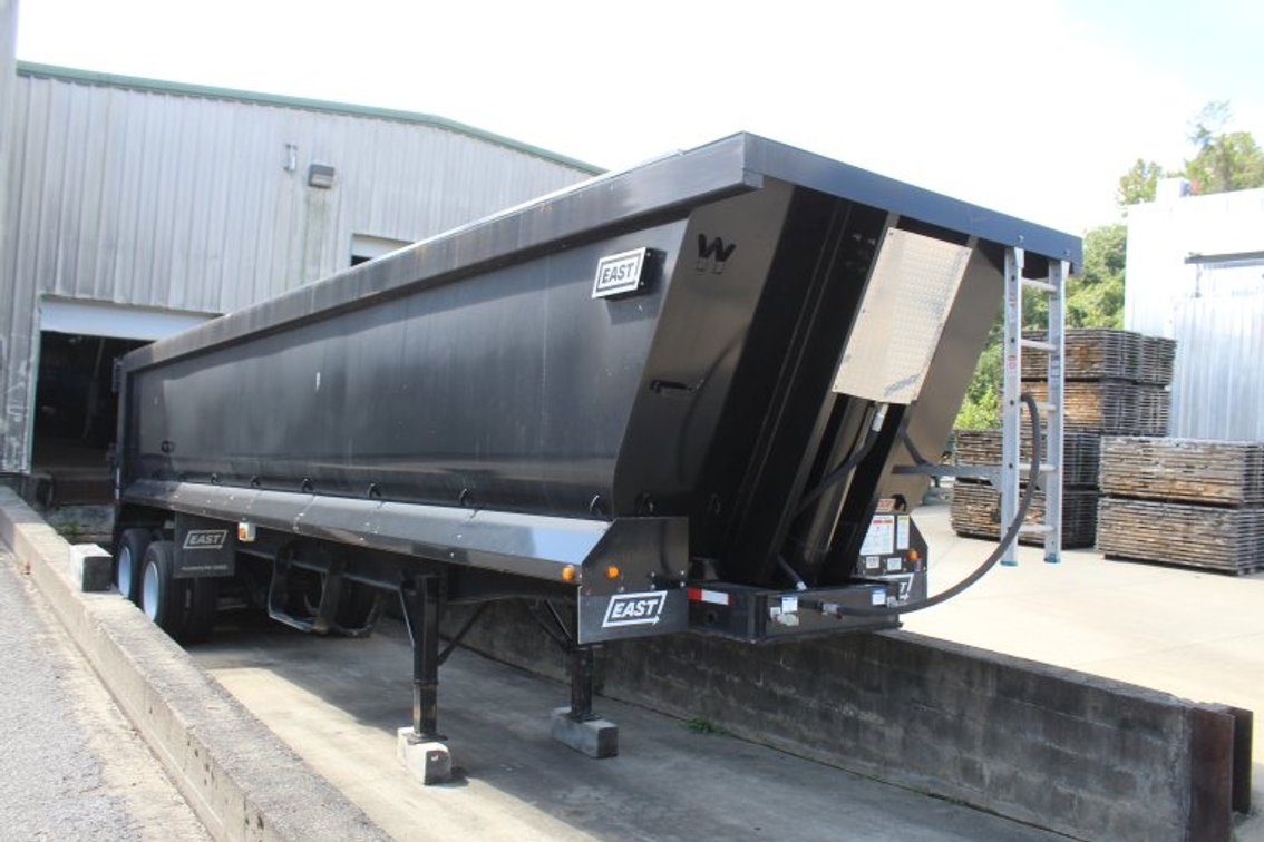 2022 East Dump Trailer