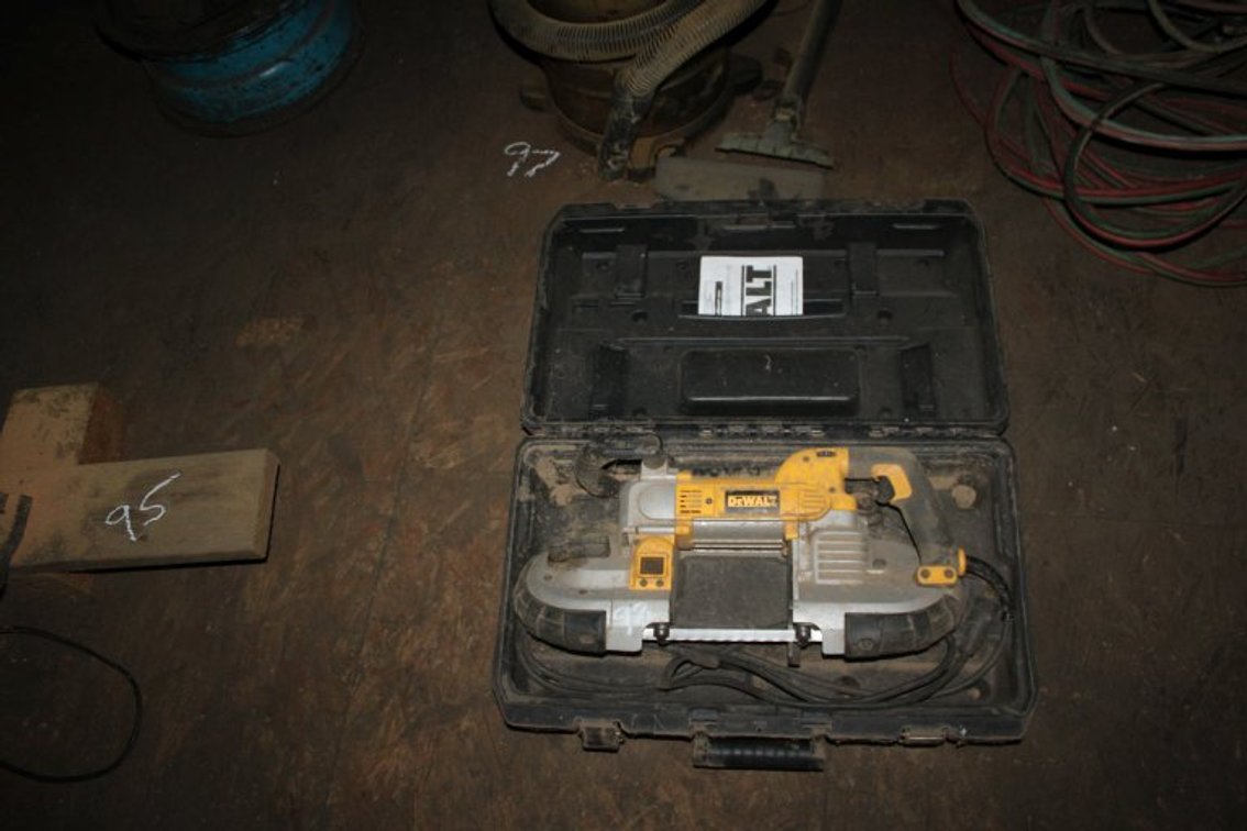 Dewalt Portable Band Saw Metal Cutter