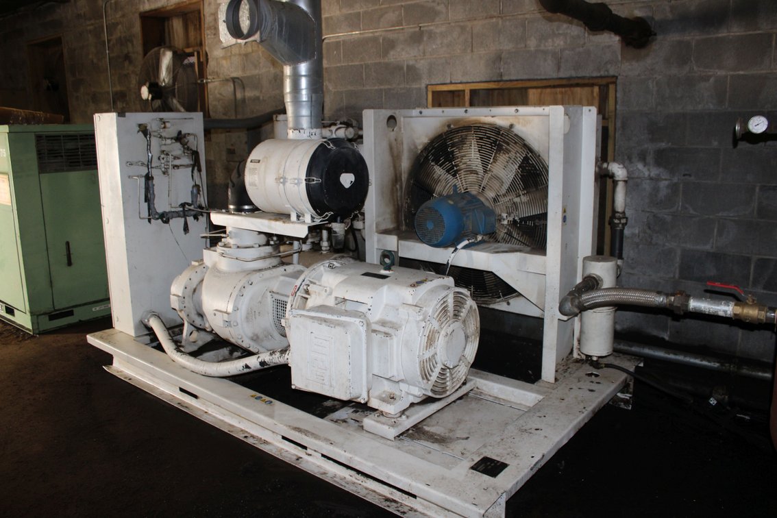 Gardner Denver 150 HP Screw Air Compressor 