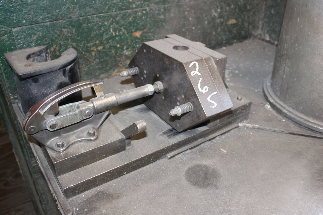 Babbitt mold 