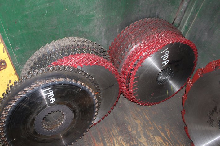 Image for Approx.. 75 Edger Saw Blades