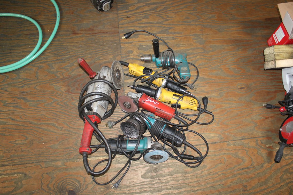 Lot of Power Tools, Corded, Drill, Grinders & Brushes