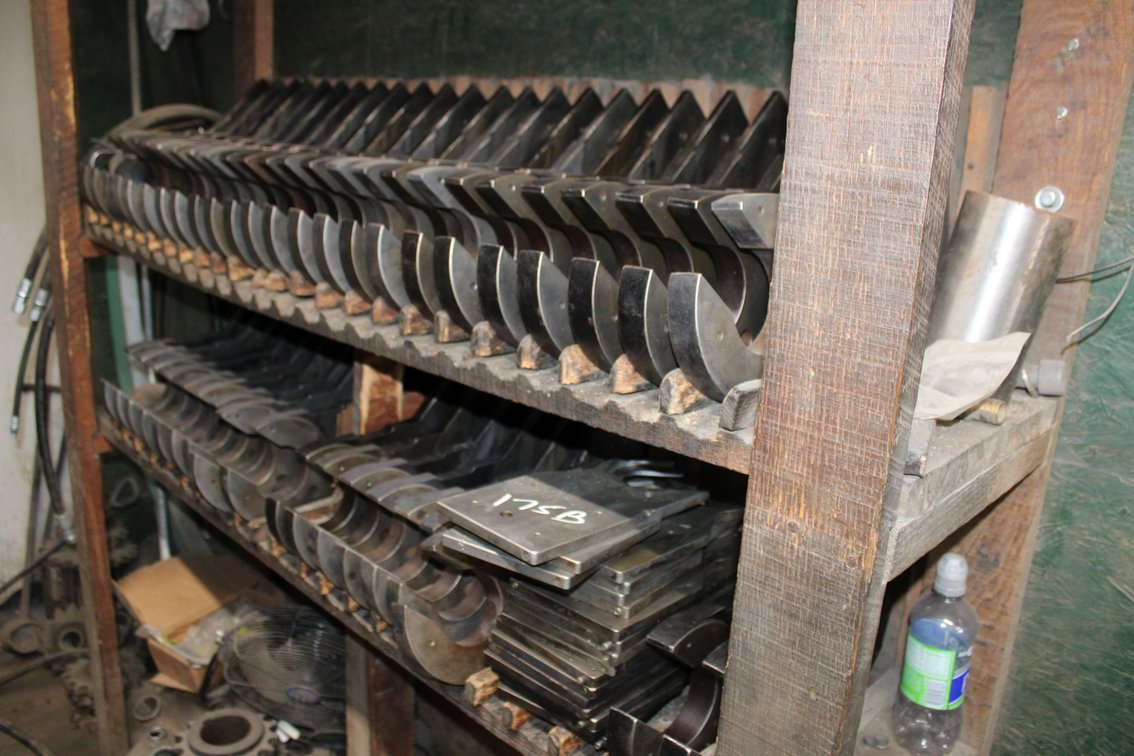 Guides and Babbitt Plates 