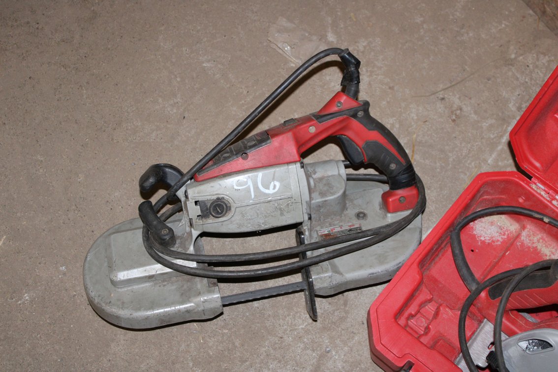 Milwaukee Portable Steel Band Saw