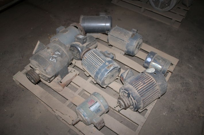 Image for Pallet of small Electric Motors (9) total
