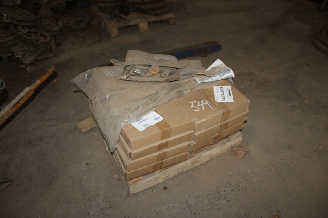 Pallet of New 81X R Chain (20) 
