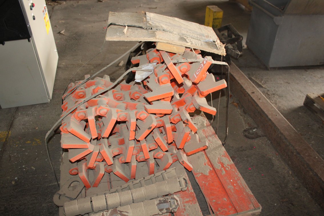 Nicholson Feed Chain and Arms
