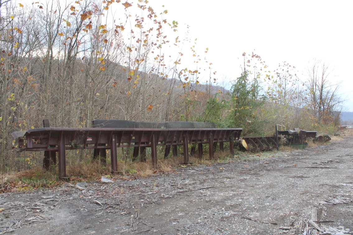 Mellott Endwise Log Merchandizing System
